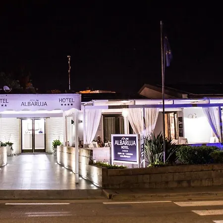 Albaruja 4*